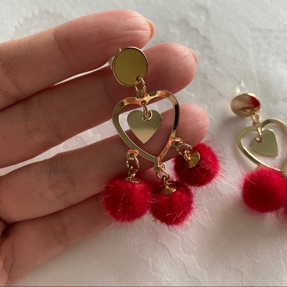 Heart Puff Earrings - Picture 3 of 7